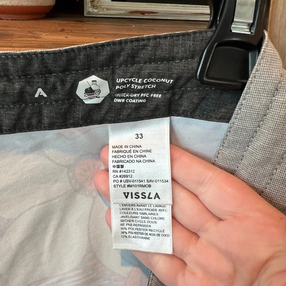 Vissla men’s Mo Bettah board shorts size Large (33 waist) - Picture 7 of 10